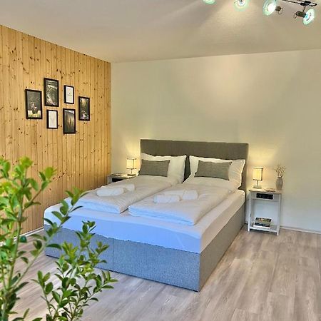 An Wanderwegen Gelegen Mit Terrasse Und Boxspringbett Apartamento Sasbachwalden Exterior foto