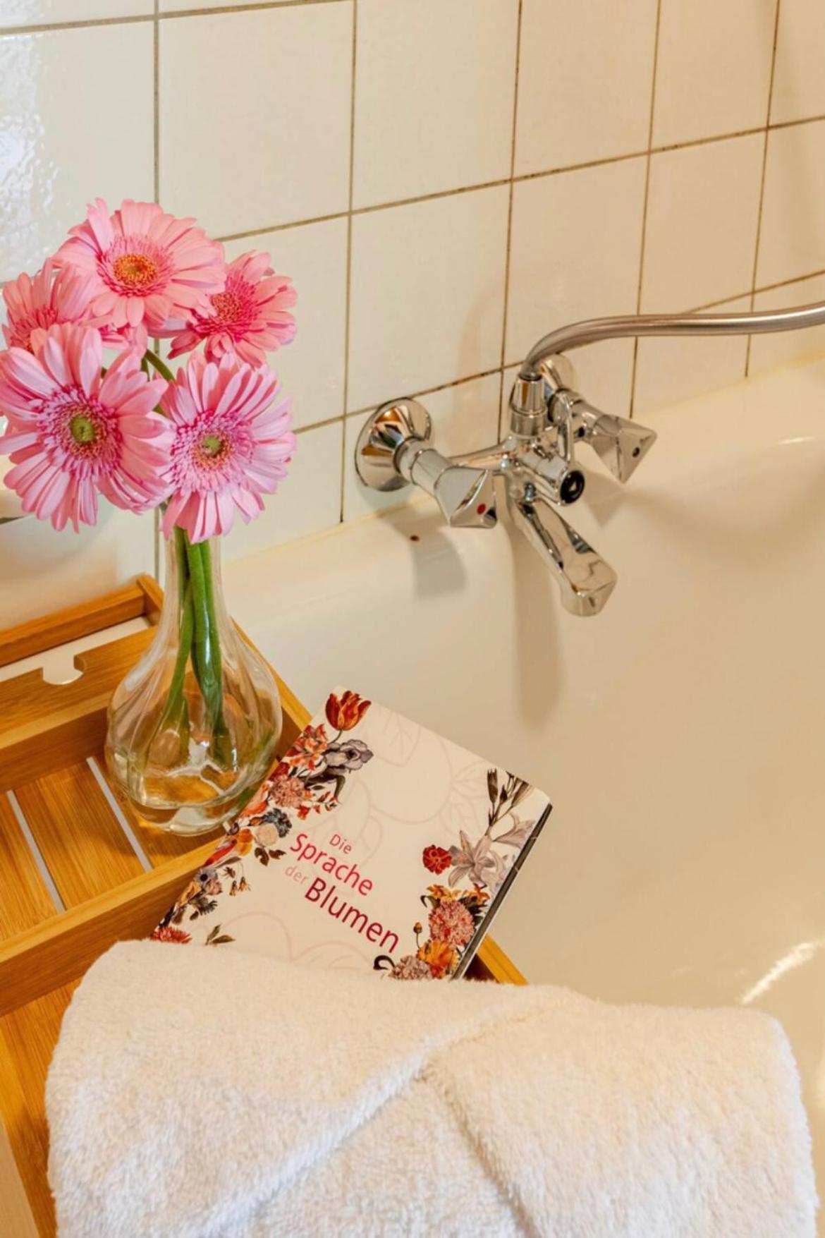 An Wanderwegen Gelegen Mit Terrasse Und Boxspringbett Apartamento Sasbachwalden Exterior foto